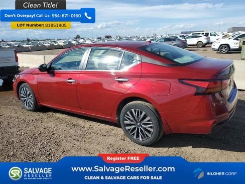 Used 2024 Nissan Altima 2.5 SV image 3