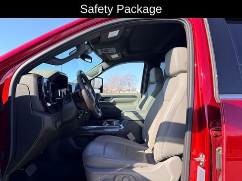 Used 2025 Chevrolet Silverado 2500 LTZ w/ LTZ Plus Package image 8