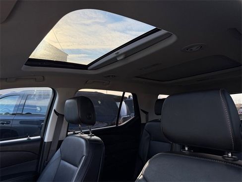 Used 2021 Chevrolet Traverse Premier w/ Redline Edition image 30