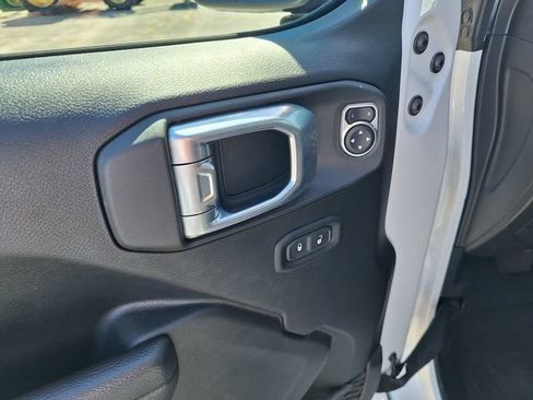 Used 2023 Jeep Wrangler Unlimited Sport AWD/4WD image 14