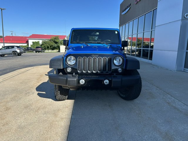 Used 2016 Jeep Wrangler Unlimited Sport AWD/4WD image 3