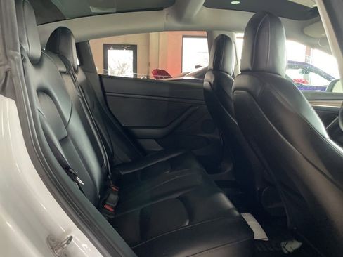 Used 2022 Tesla Model 3 Long Range image 12