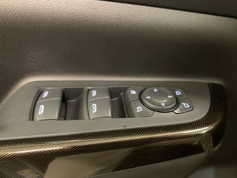 Used 2023 GMC Acadia AT4 w/ Technology Package AWD/4WD image 25