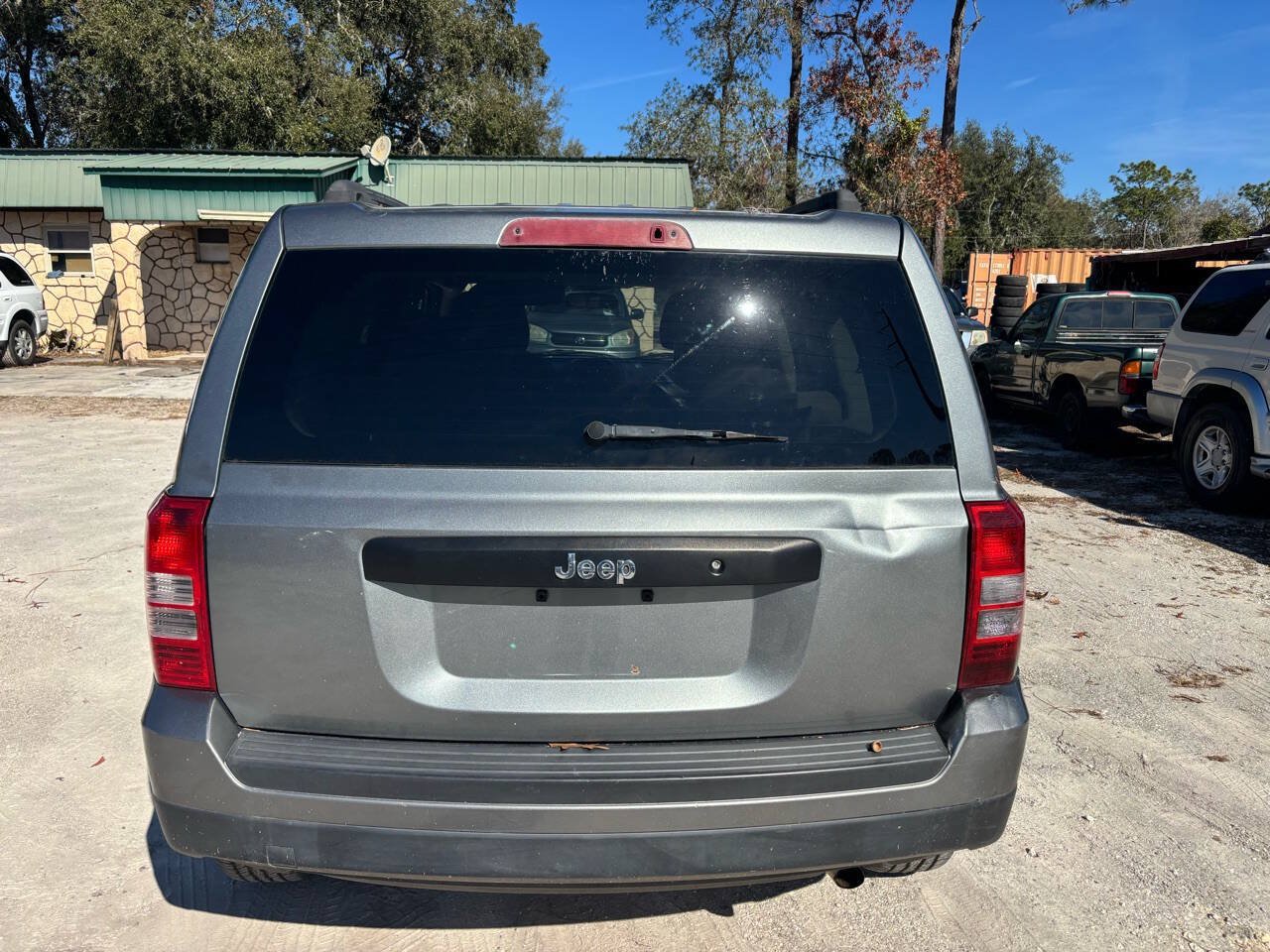 Used 2013 Jeep Patriot Sport FWD image 14