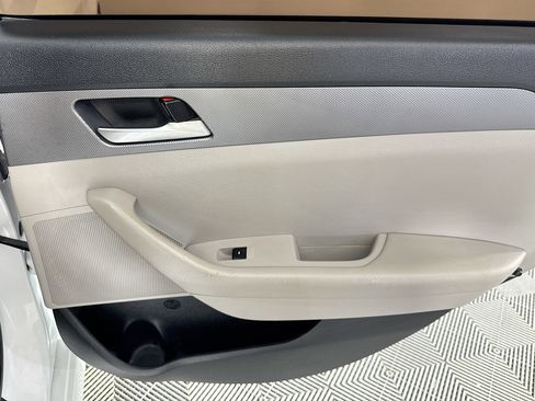 Used 2019 Hyundai Sonata SE image 26