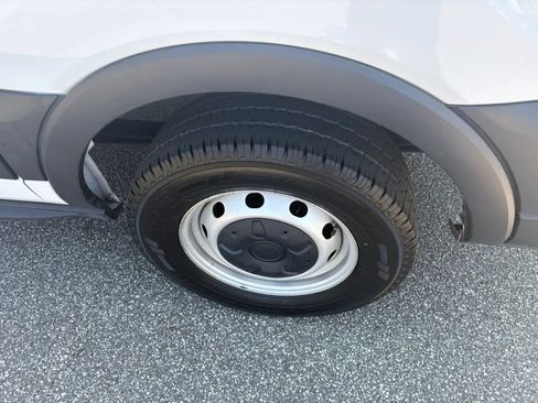 Used 2019 Ford Transit 150 XL RWD image 10