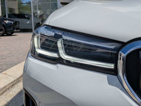 Used 2022 BMW 540i w/ M Sport Package RWD image 10