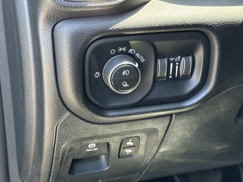 Used 2025 RAM 1500 Laramie AWD/4WD image 27