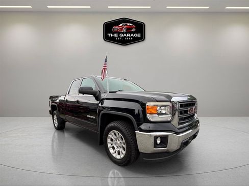 Used 2015 GMC Sierra 1500 SLE w/ SLE Value Package AWD/4WD image 4