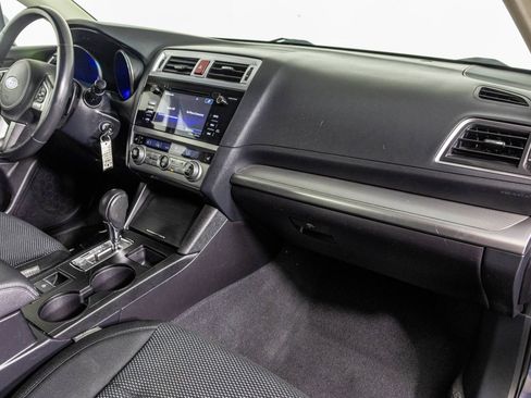 Used 2017 Subaru Outback 2.5i Premium image 46