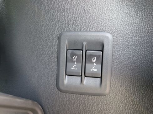 Used 2026 Lexus GX 550 w/ Accessory Package (2T) AWD/4WD image 13