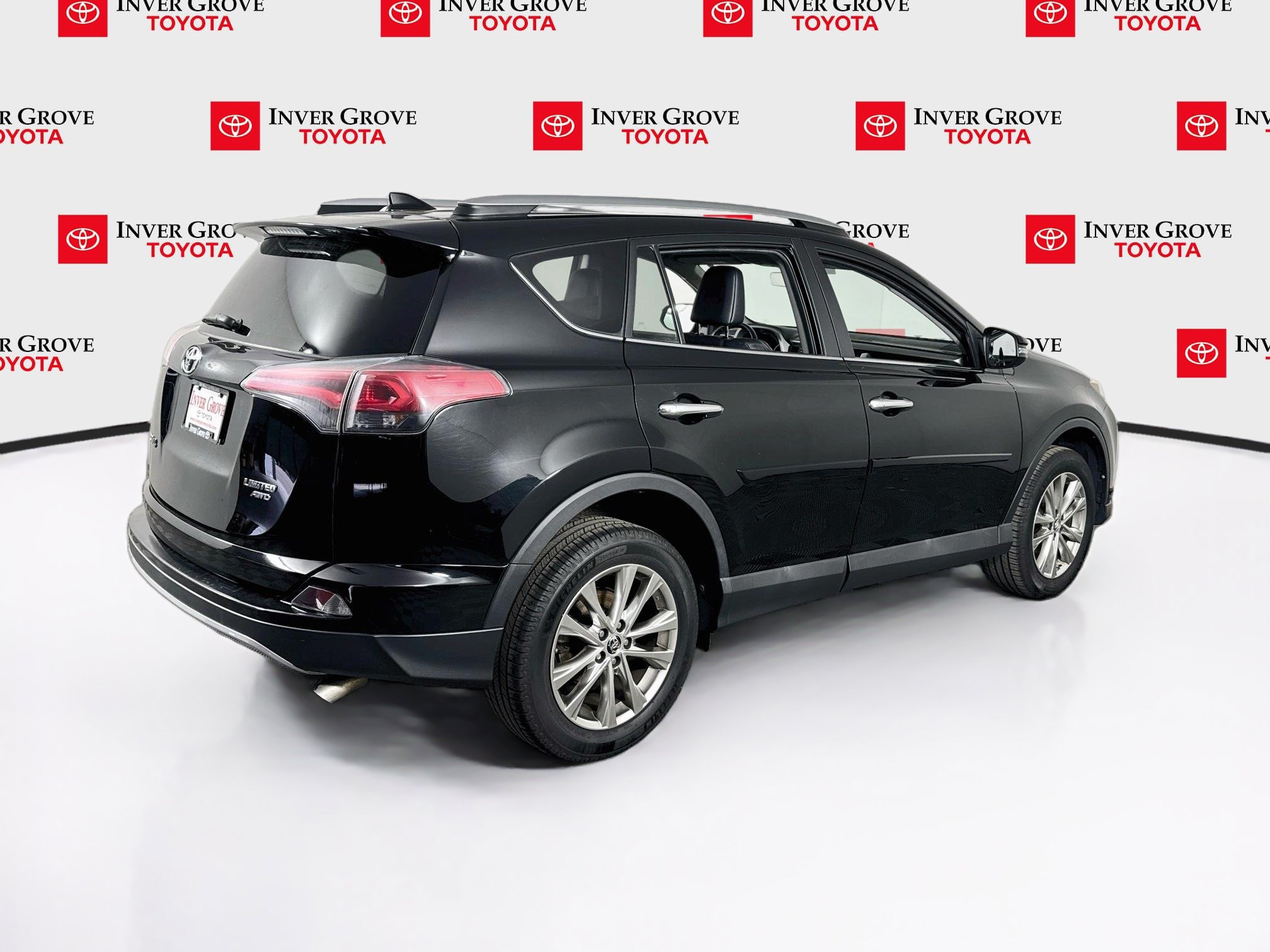 Used 2018 Toyota RAV4 Limited w/ All Weather Liner Package AWD/4WD image 5
