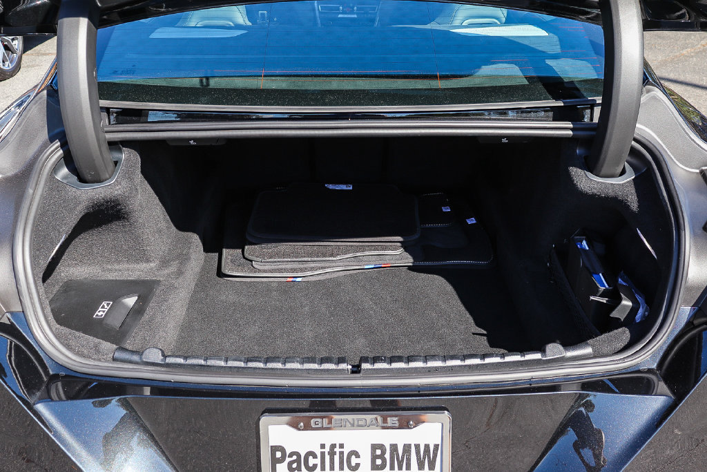 Used 2025 BMW M8 Competition w/ M Carbon Exterior Package AWD/4WD image 25
