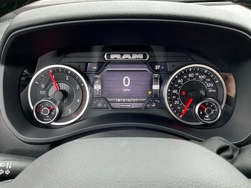 New 2026 RAM 5500 4x4 Regular Cab image 16