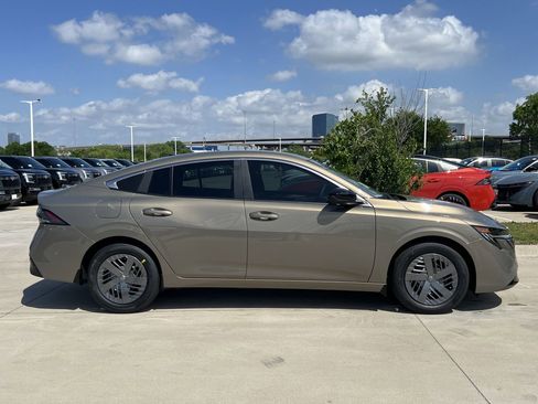 New 2026 Nissan Sentra SV image 3