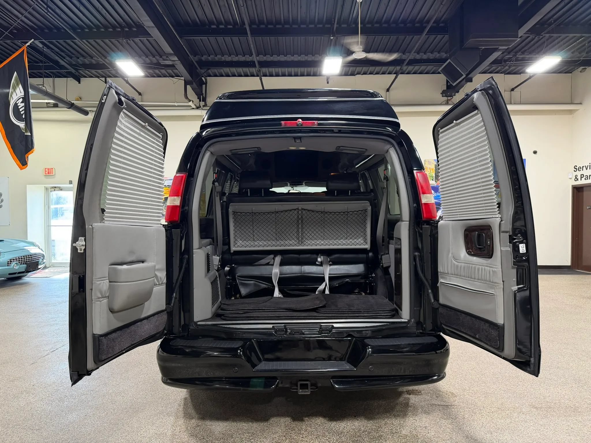 Used 2007 GMC Savana 1500 AWD w/ Preferred Equipment Group image 24