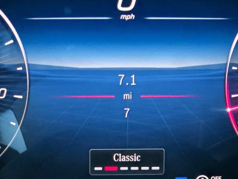 New 2026 Mercedes-Benz GLC 300 image 36