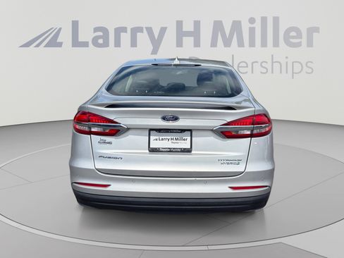 Used 2019 Ford Fusion Titanium FWD image 4