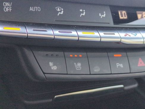 Used 2023 Cadillac XT4 Sport FWD image 21