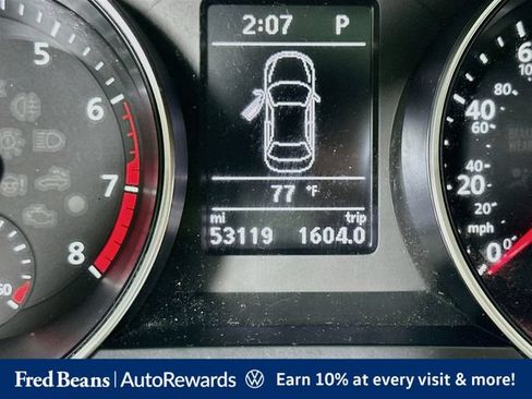 Used 2017 Volkswagen Jetta SEL FWD image 16