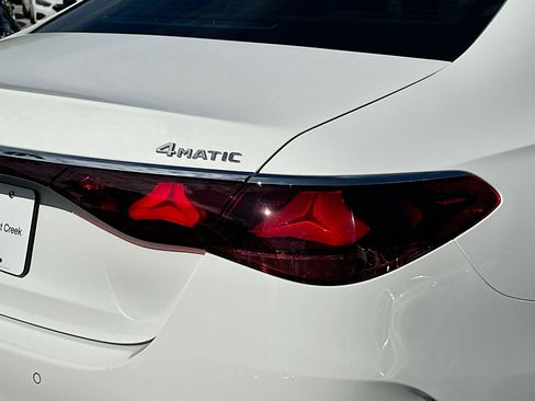 Used 2024 Mercedes-Benz E 350 4MATIC Sedan image 30