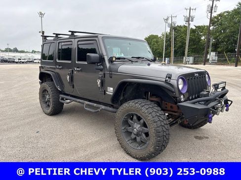 Used 2017 Jeep Wrangler Unlimited Sport w/ Connectivity Group AWD/4WD image 1