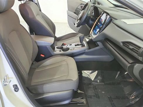 Used 2025 Subaru Crosstrek 2.0i Premium AWD/4WD image 36