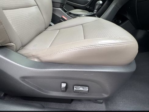 Used 2014 Hyundai Santa Fe Sport w/ Technology Package 04 FWD image 31