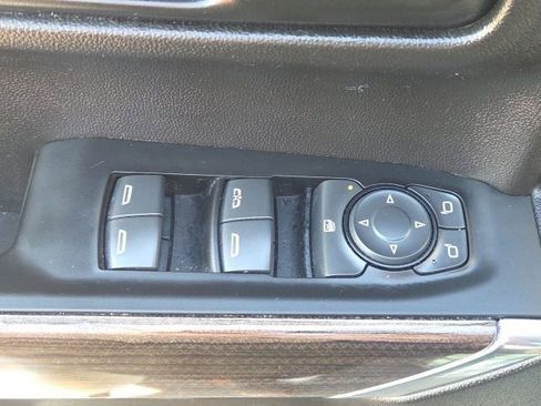 Used 2021 Chevrolet Silverado 1500 LT w/ LPO, Dark Essentials Package AWD/4WD image 18