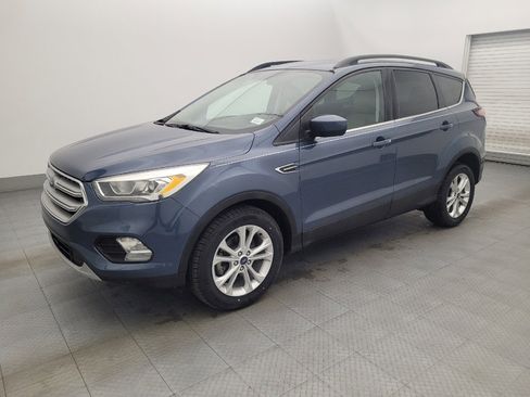 Used 2018 Ford Escape SEL image 2