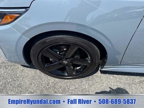 Used 2024 Nissan Sentra SR FWD image 12