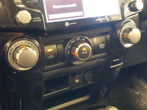 Used 2024 Toyota 4Runner TRD Off-Road Premium image 29