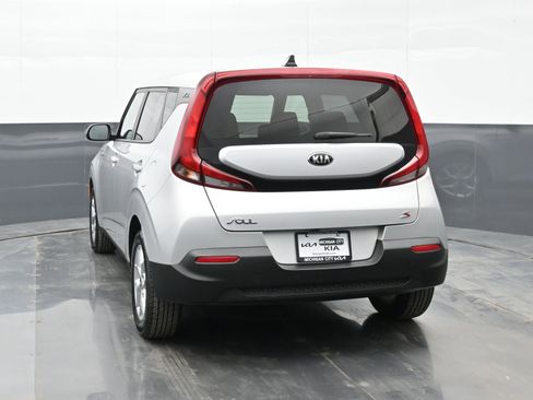 Used 2020 Kia Soul S image 7