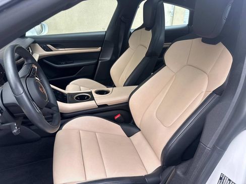Used 2025 Porsche Taycan 4S image 4