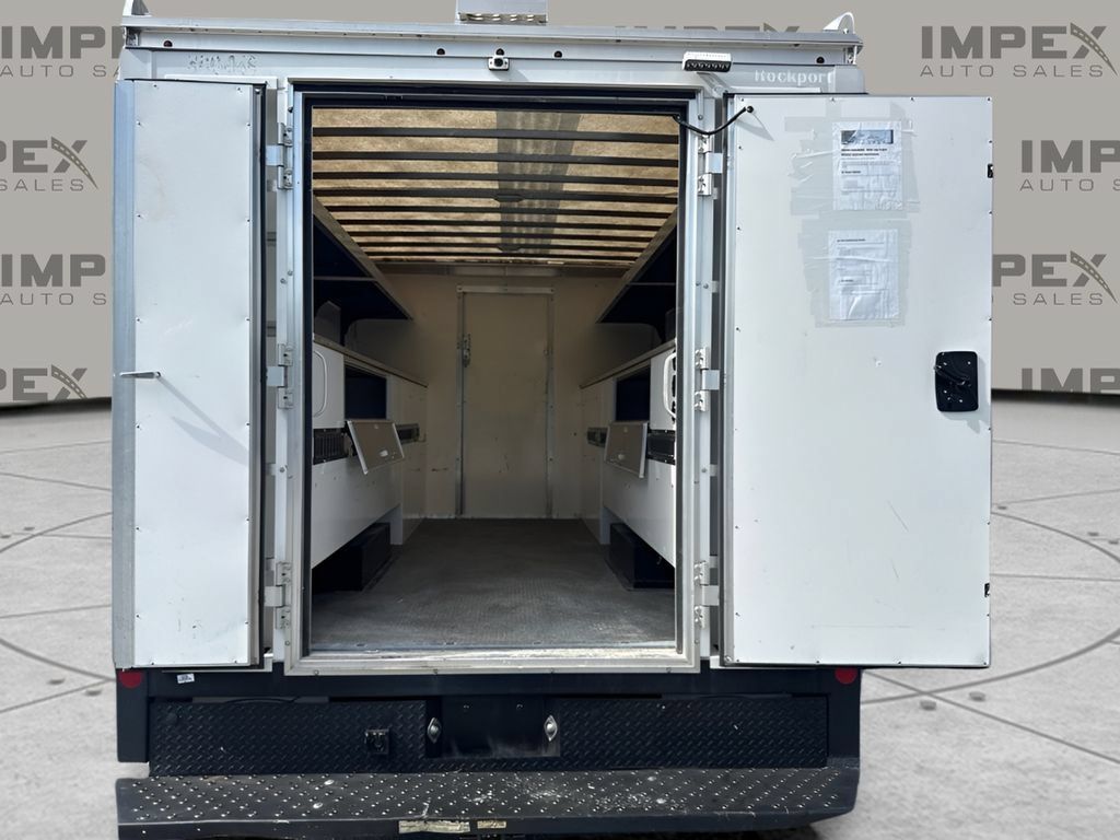 Used 2024 Ford E-350 and Econoline 350 Super Duty w/ Power Windows & Locks Group RWD image 19