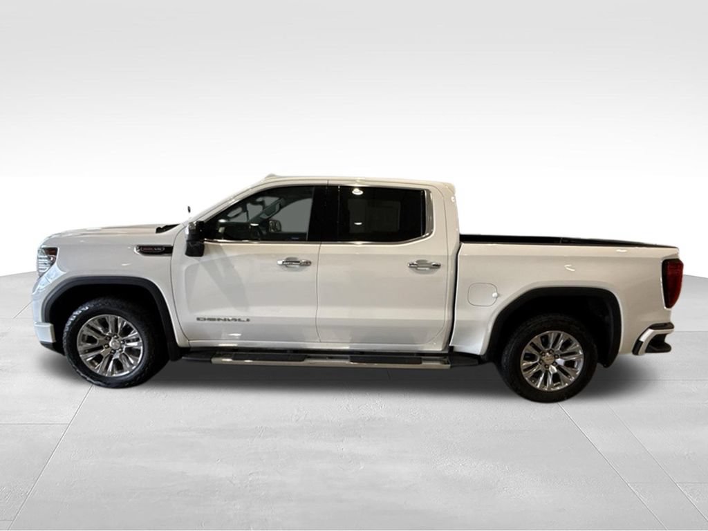 Used 2024 GMC Sierra 1500 Denali w/ Technology Package AWD/4WD image 4