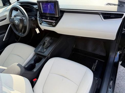Certified 2026 Toyota Corolla Cross L FWD image 19