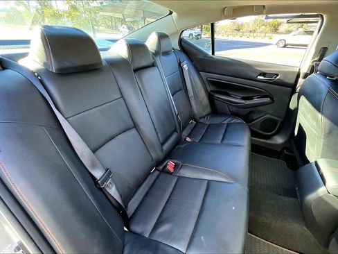 Used 2024 Nissan Altima 2.5 SR w/ SR Premium Package image 19