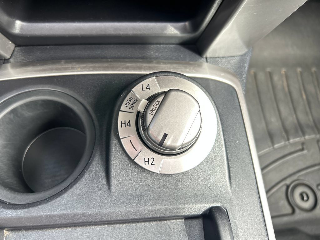 Used 2015 Toyota 4Runner SR5 Premium AWD/4WD image 34
