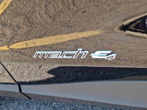 Used 2025 Ford Mustang Mach-E Premium AWD/4WD image 33