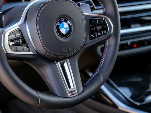 New 2026 BMW X7 M60i image 12