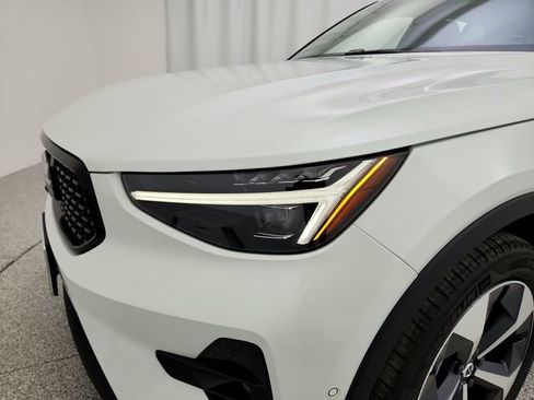 New 2026 Volvo XC40 B5 Plus w/ Protection Package Premier image 26