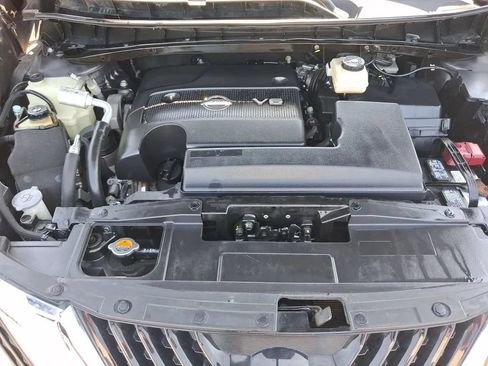 Used 2015 Nissan Murano Platinum w/ Platinum Technology Package FWD image 9