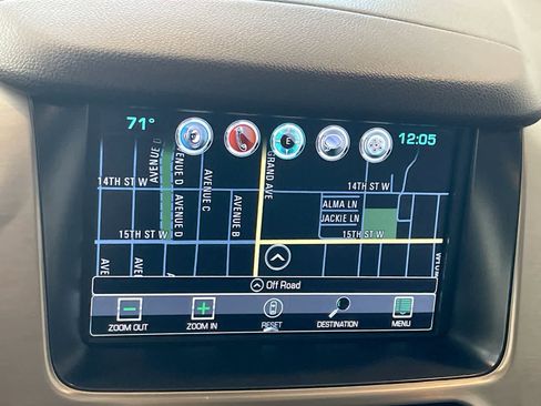 Used 2017 GMC Yukon Denali w/ Open Road Package image 18