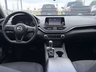 Used 2023 Nissan Altima 2.5 S FWD video 2