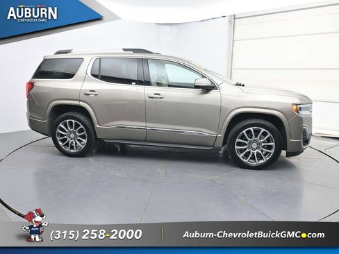 Used 2023 GMC Acadia Denali w/ Denali Technology Package AWD/4WD image 18