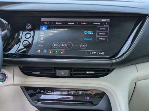 Used 2021 Buick Envision Avenir FWD image 16