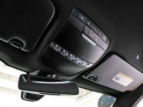 Used 2020 Mercedes-Benz GLC 300 4MATIC image 21