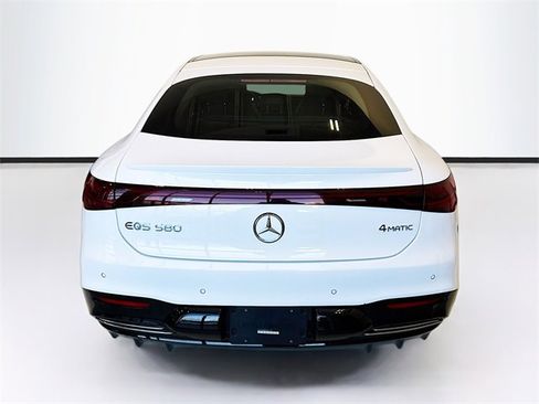 Used 2022 Mercedes-Benz EQS 580 4MATIC Sedan image 6