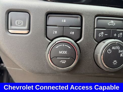 Used 2024 Chevrolet Silverado 2500 LT AWD/4WD image 35